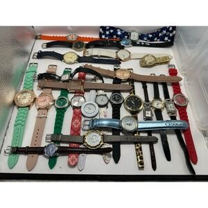 Mixed Brands Womens Watches Lot Of 25 For Parts Or Repair A7